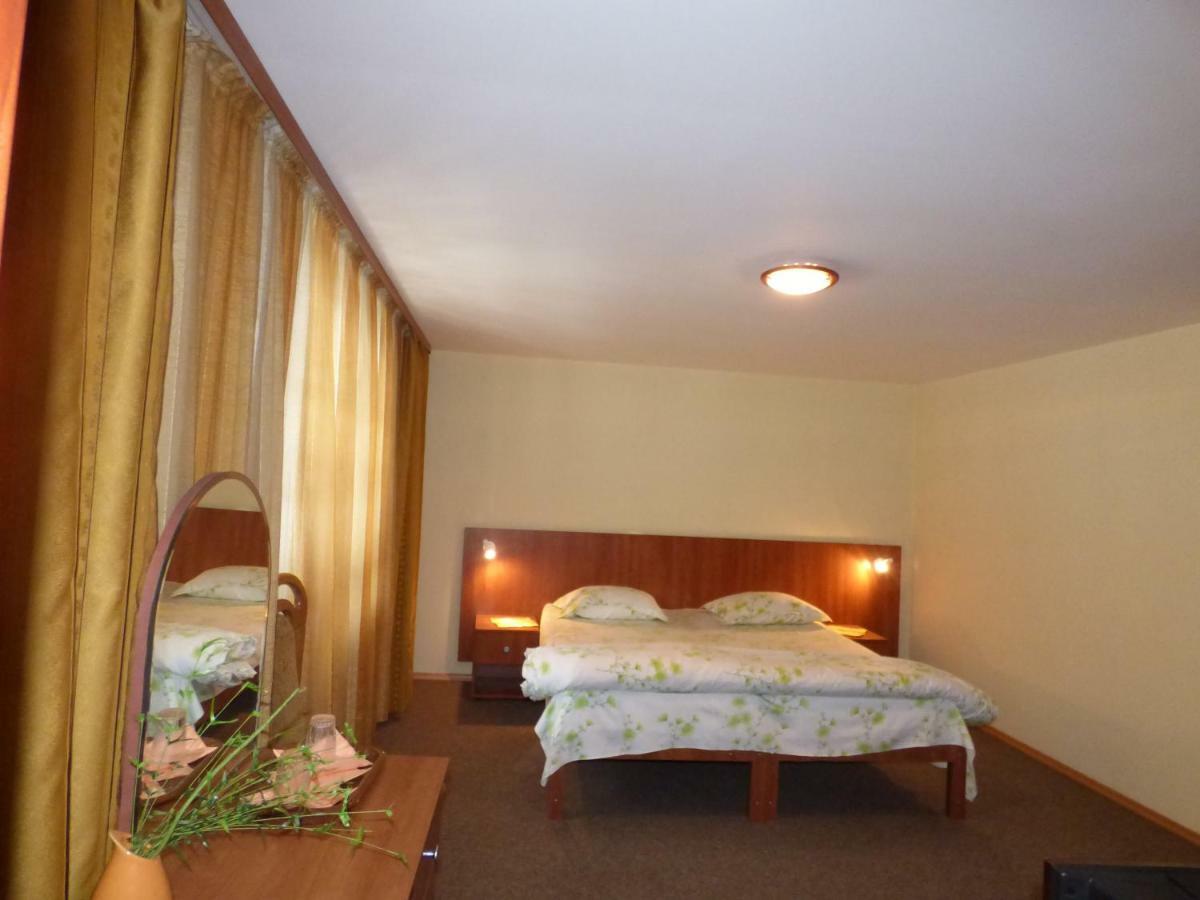Gura Padurii Hotel Sinaia Ngoại thất bức ảnh